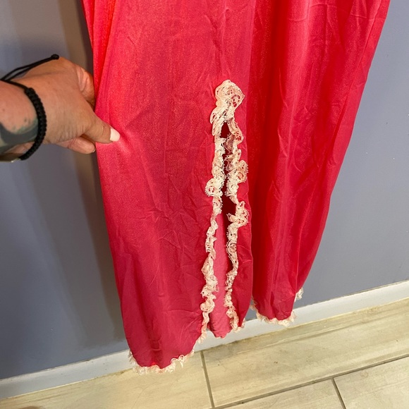 Vintage Unbranded Pink Nightgown with Lace Size Medium - Picture 2 of 6